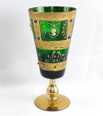 Großes Bohemiaglas, grün/gold, H: 28 cm, 20.Jh.