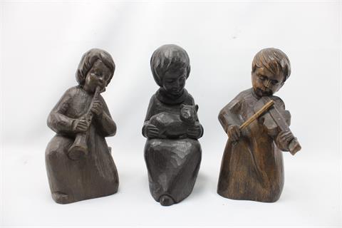 3 musizierende Kinder, Holz geschnitzt, 20.Jh.