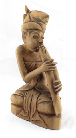 Flötenspieler, Massivholz geschnitzt,  wohl Bali