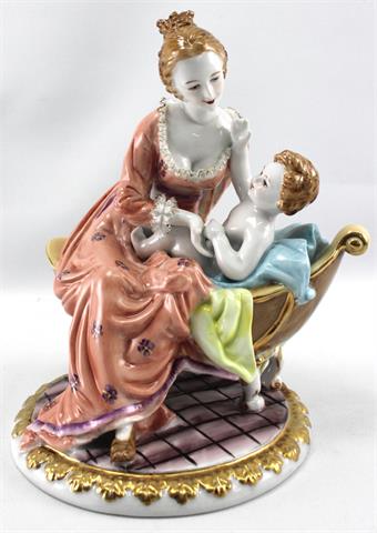 Porzellanfigurengruppe "Mutter mit Kind"