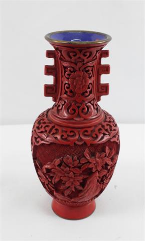 Rotlack-Vase, China, 20.Jh.,