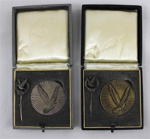 2 Medaillen mit Anstecker, Taubenverein