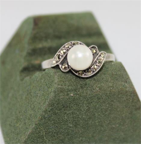 Ring mit weißer Perle, 925er Silber, 1.H.20.Jh.
